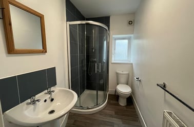 17 Woodland Terrace,, Greenbank, Plymouth - Image 2